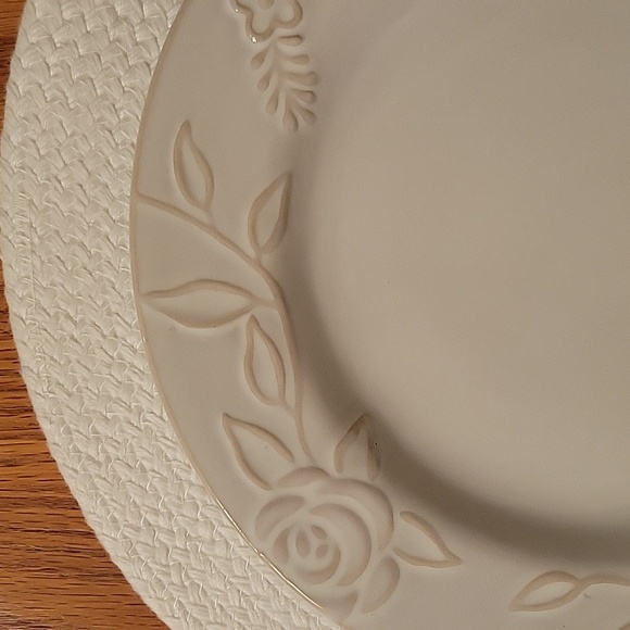 Plate - Picture 4 of 4